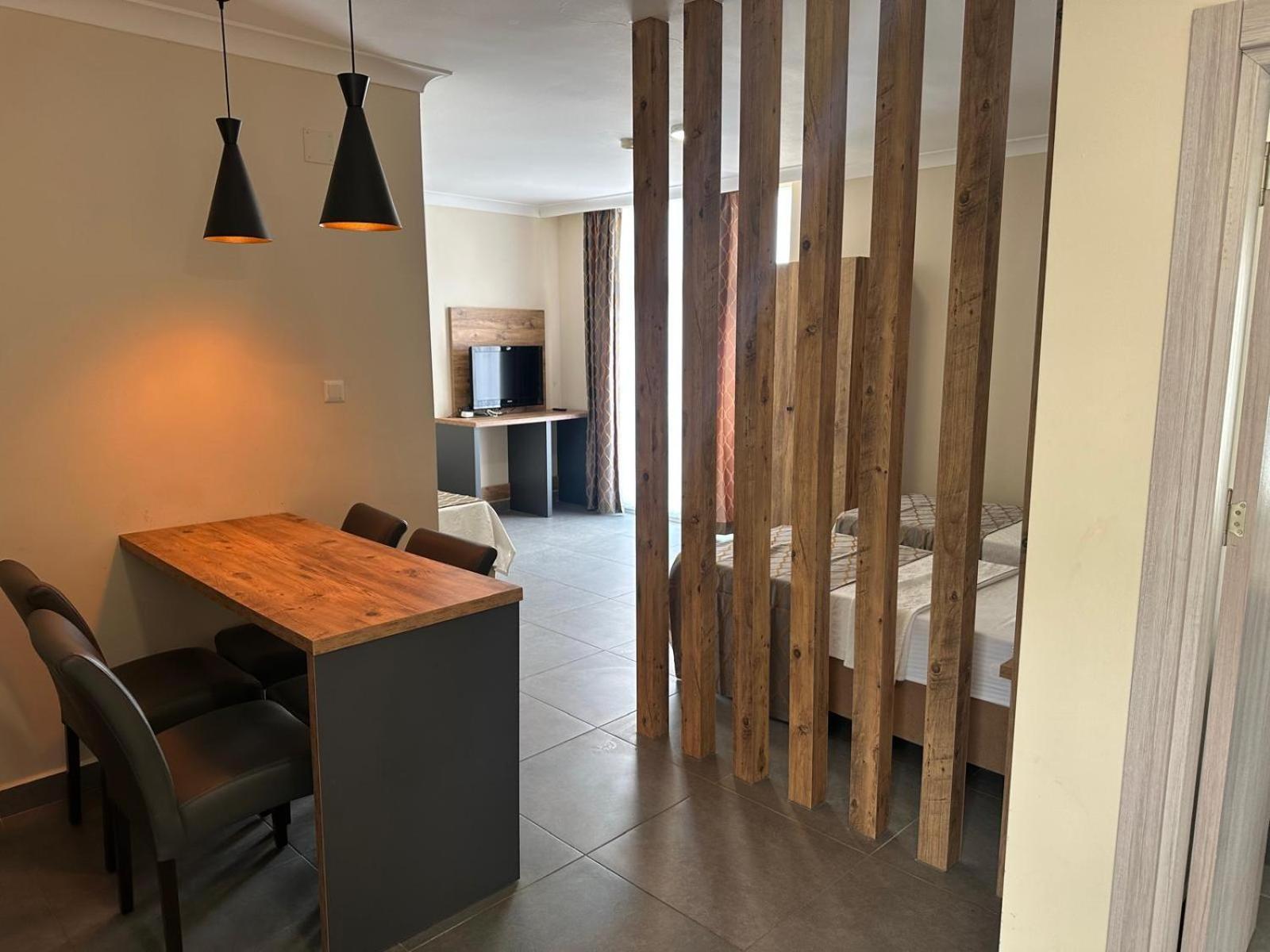 Club Efes Otel Silifke Bagian luar foto