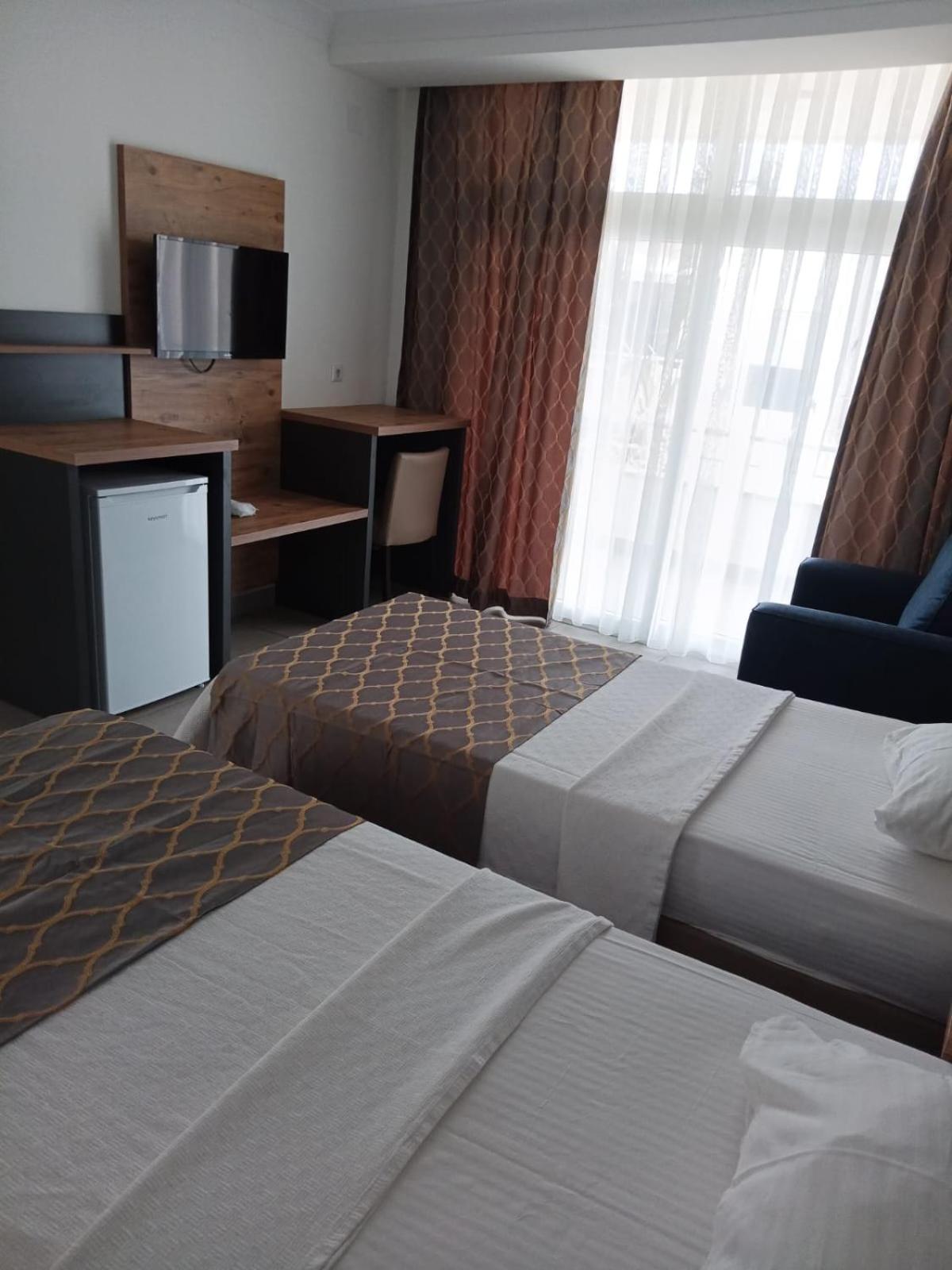 Club Efes Otel Silifke Bagian luar foto