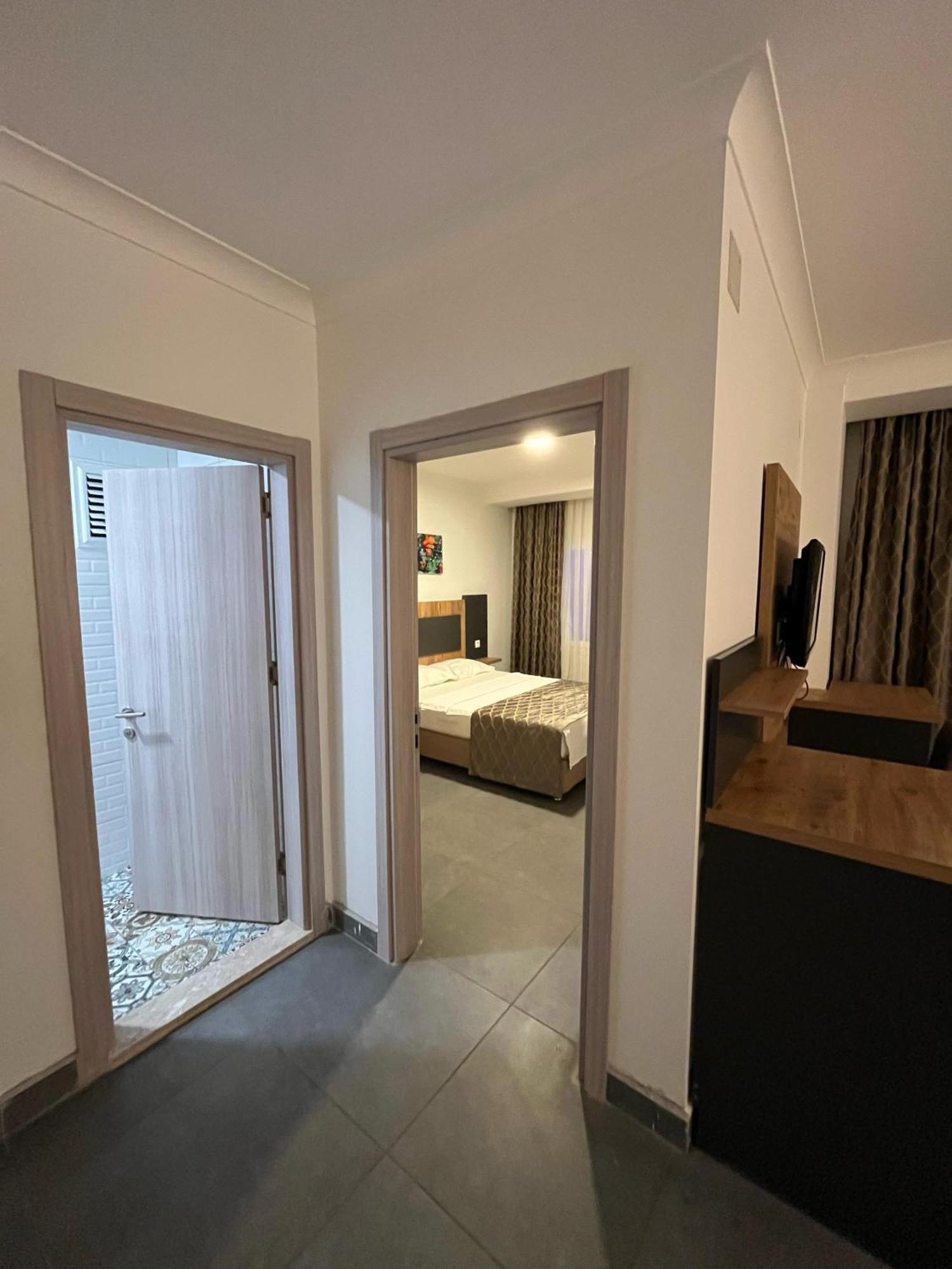 Club Efes Otel Silifke Bagian luar foto